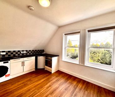 61 London Road, Canterbury - Photo 2