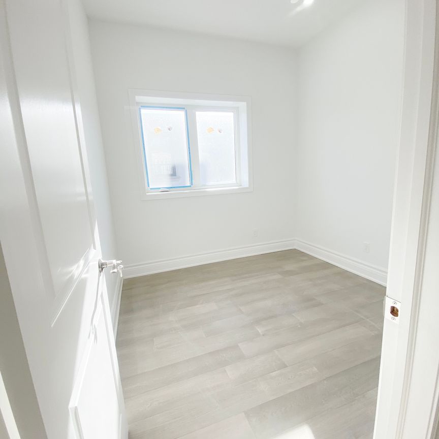 For Lease - 81 Hallam Street Unit# Room L200, Toronto, Ontario - Photo 1