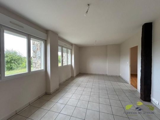 Location Appartement 3 pièces 65m² ST LEONARD DE NOBLAT 87400 - Photo 1