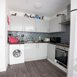 1 bedroom property to rent - Photo 2