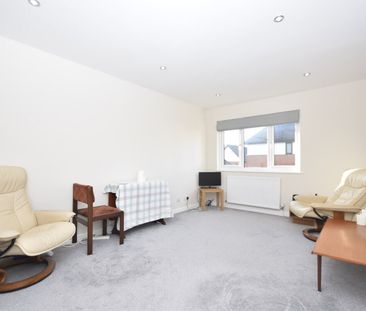 2 bedroom flat to rent, - Photo 3