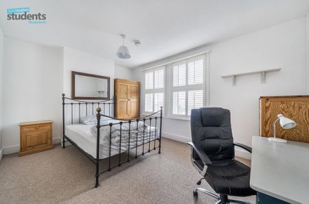 5 bedroom terraced house to rent - Photo 4