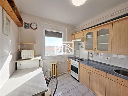 Kiadó jó állapotú panel lakás - Szeged - Fotó 5