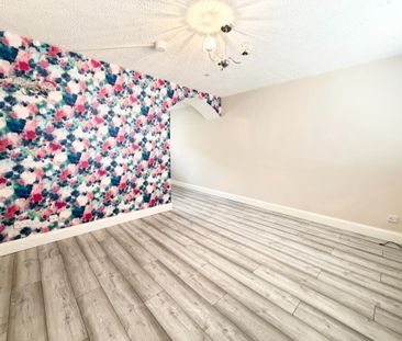 3 Chichester Park West, Ballymena, BT42 4BJ - Photo 2