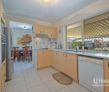 4 BEDROOM HOME WITH IN GROUND POOL - Photo 6