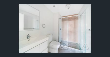 Modern Specs, Huge 2 Bedrooms Plus Enclosed Study Apt - Photo 3