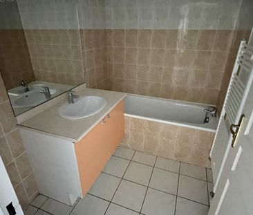 Location Appartement 3 pièces 64m² NIMES 30000 - Photo 5