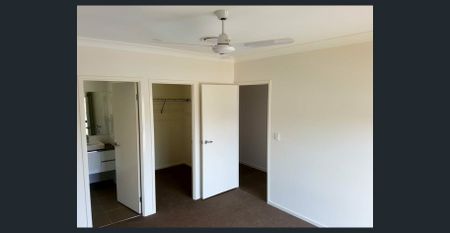 4 bedroom Family Home - Photo 2