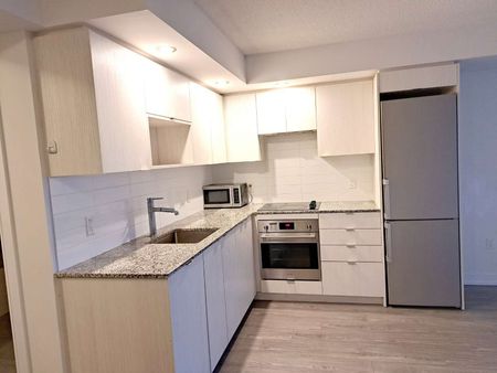 For Lease - 225 Village Green Square Unit# 904, Toronto, Ontario - Photo 5