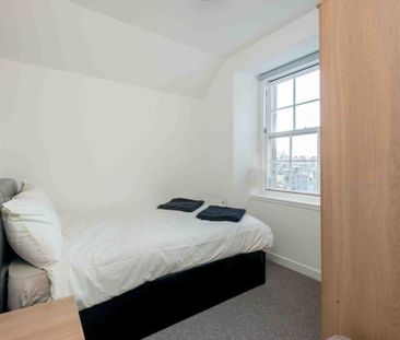 5 bedroom flat to rent - Photo 3
