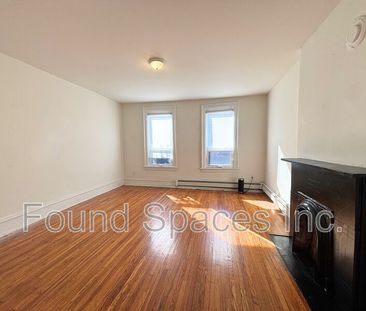 $1,899 / 2 br / 1 ba / 328 James st N unit 2 - Photo 6