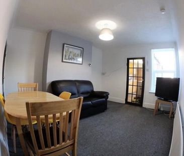 Student Accommodation, 18 Craven Street, Lincoln, Lincolnshire, LN5... - Photo 2