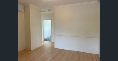 Fresh, Secure & Low Maintenance Living in Elizabeth East - Photo 4