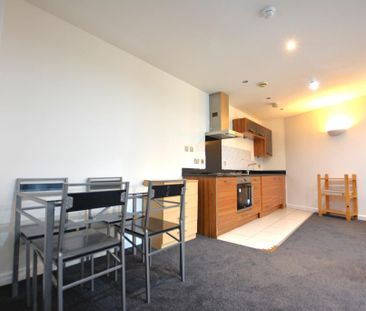 2 bedroom apartment to rent - Photo 2