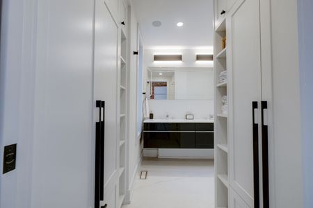 For Lease - 274 Roxton Road Unit# Main, Toronto, Ontario - Photo 2