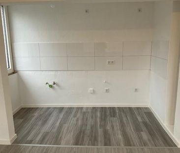 Sehr schöne renovierte 2 Zimmer Wohnung in Gelsenkirchen zu vermieten - Photo 4