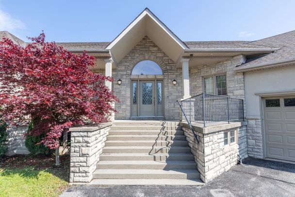 For Lease - 900 15th Side Road Unit# MAIN, King, Ontario - Photo 1