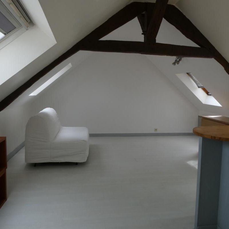 Location Appartement 1 pièce 23m² CHATEAUBRIANT 44110 - Photo 1