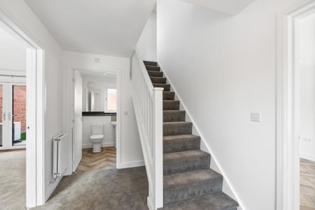 3 bedroom detached house to rent - Photo 3