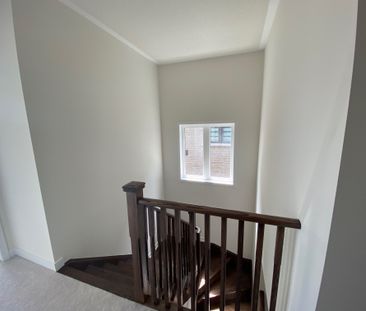 For Lease - 52 Mallery Street, Richmond Hill, Ontario - Photo 6