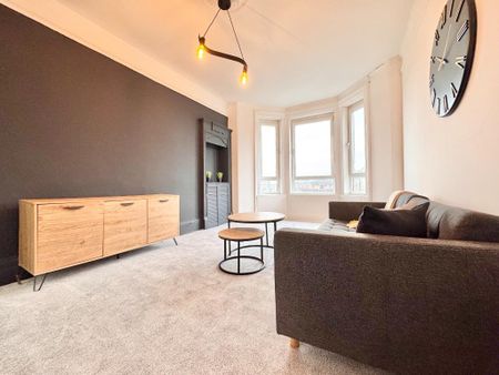 2 bedroom flat to rent - Photo 2