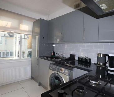 Westcliff-on-sea, SS0 - Photo 4