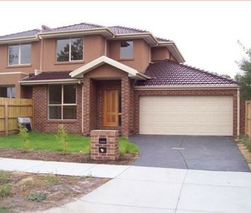 LOVELY 3 BEDROOM TOWNHOUSE - Photo 5