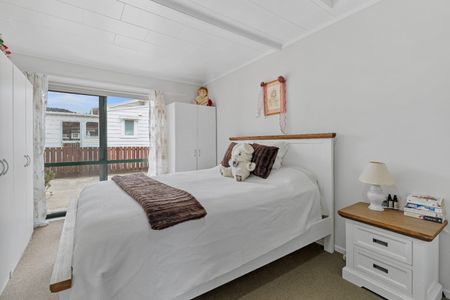 Two Bedroom on Woodhill - Photo 5