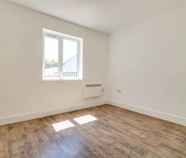 3 bedroom apartment to rent - Photo 6