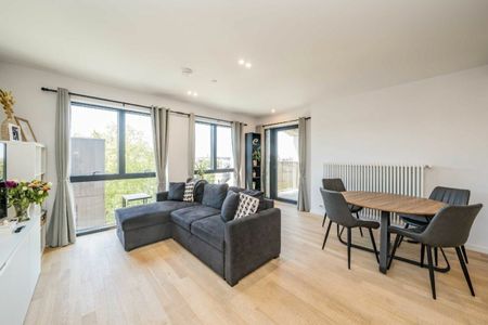 Ronalds Road, TW8, London - Photo 5