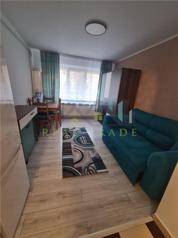 Garsoniera etajul 2 zona Racadau- Carpatilor - Fotografie 5