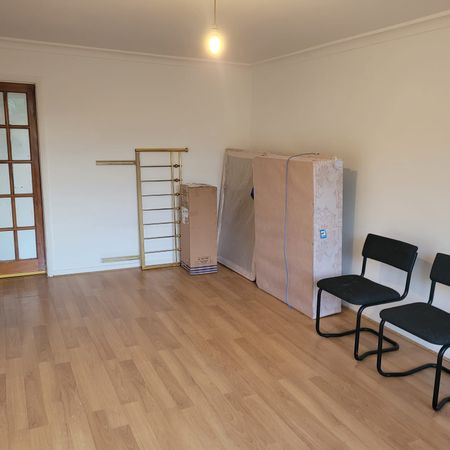 Court Close, Aylesbury - Photo 4
