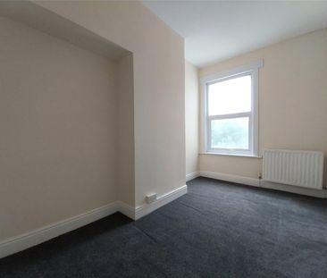 3 bed terraced house to rent in Carlow Street, Middlesbrough, TS1 - Photo 5