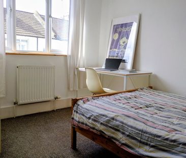 Room in a Shared House, St Mary Magdalene Street, BN2 - Photo 6