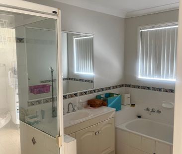 Redland Bay - Photo 1