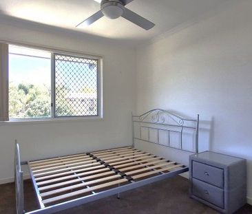 2BED 2BATH 2CAR NEWLY RENOVATED NEXT DOOR TO INDOOROOPILLY SHOPPING... - Photo 4
