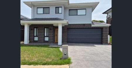 Brand New 5-Bedroom Home for Rent – Cobbitty, NSW - Photo 2