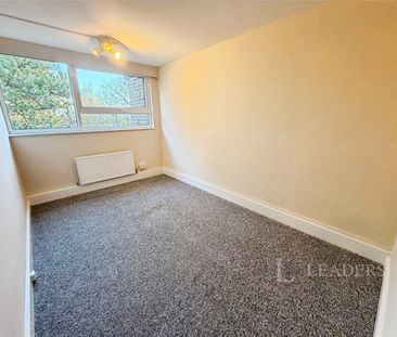 2 bedroom apartment to rent Pinehurst Drive, B38 - Photo 4