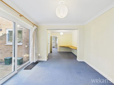 3 bedroom House - FORRESTERS DRIVE, WELWYN GARDEN CITY - Photo 4