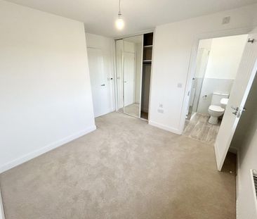 3 bedroom semi-detached house to rent - Photo 1