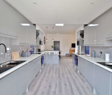 Laburnum Grove Room 6 - Photo 4