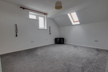 Over 55'S Only Fareham East Street Unfurnished - Photo 5