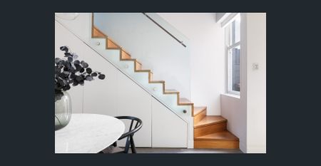 Character semi & retreat for alfresco entertaining - Photo 5