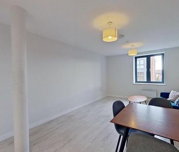 2 bedroom flat to rent - Photo 1