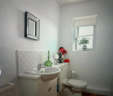2 bedroom apartment to rent - Photo 6