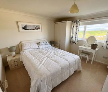 4 bedroom detached house to rent - Photo 4