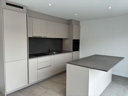 2190 - n°32 - Appartement de 3.5 pièces en attique au 3ème étage - Photo 5