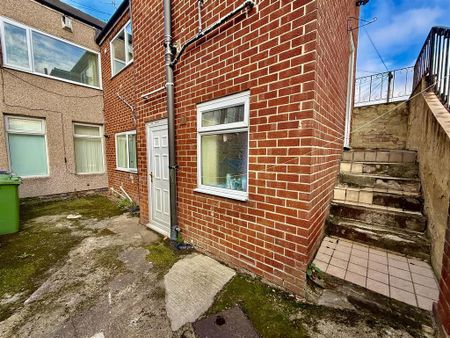 2 bedroom apartment to rent - Photo 4