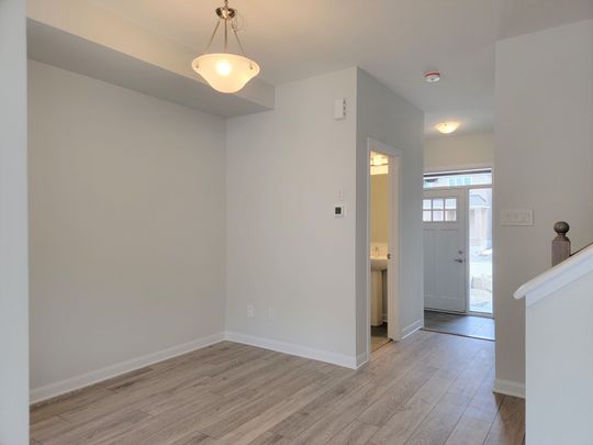 For Lease - 235 CALVINGTON Avenue, Kanata, Ontario - Photo 1