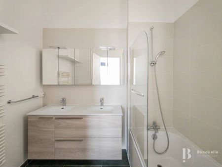 Rental Apartment Paris 8th - Photo 2